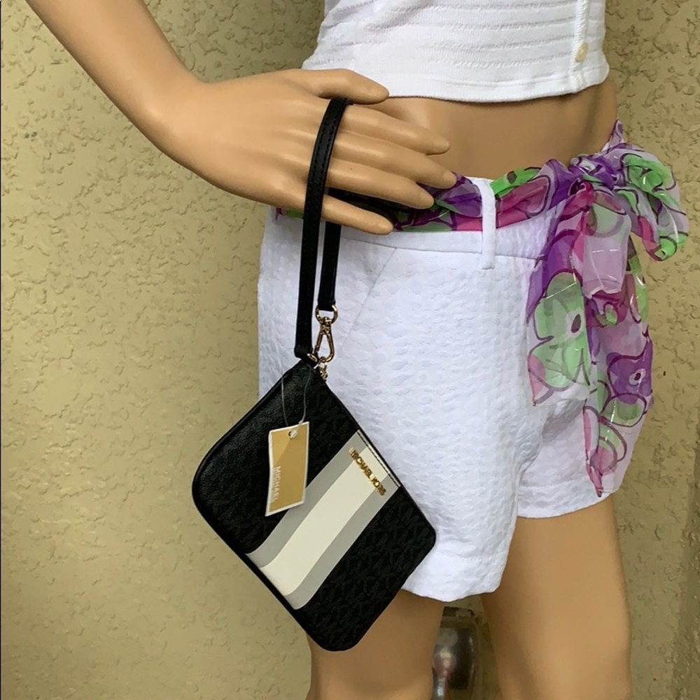 Michael Kors Jet Set Travel Lg Top Zip Wristlet - Picture 13 of 16